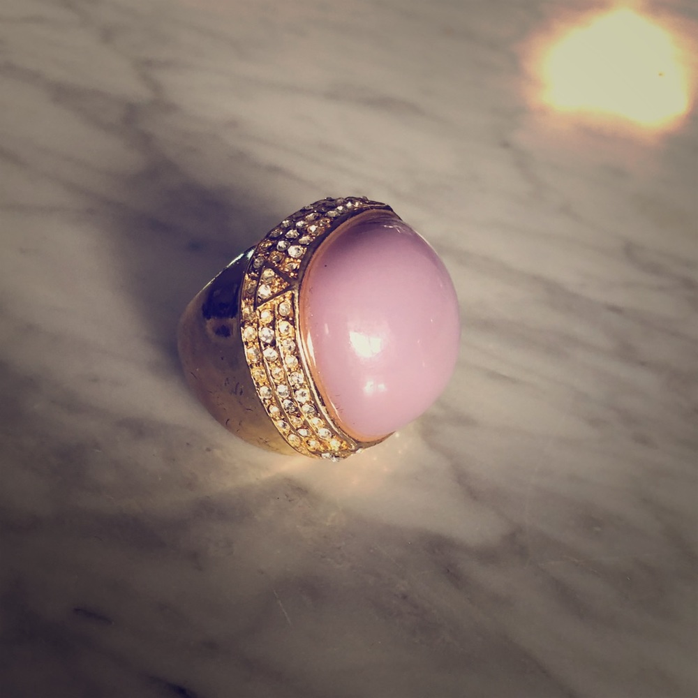 Cocktail costume ring